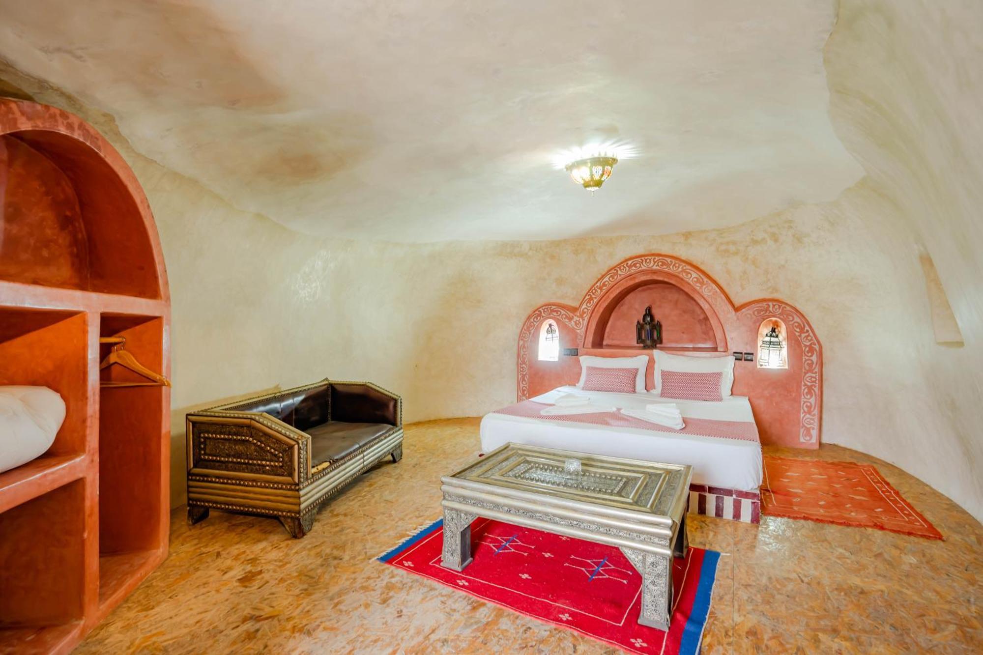 Kasbah Tizzarouine Panzió Boumalne Kültér fotó