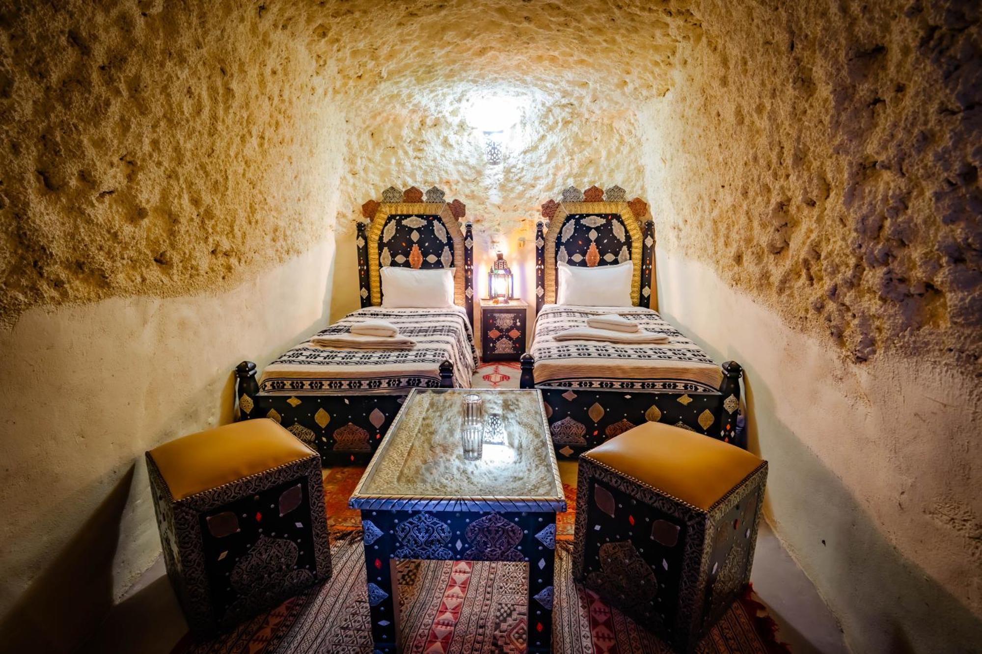Kasbah Tizzarouine Panzió Boumalne Kültér fotó