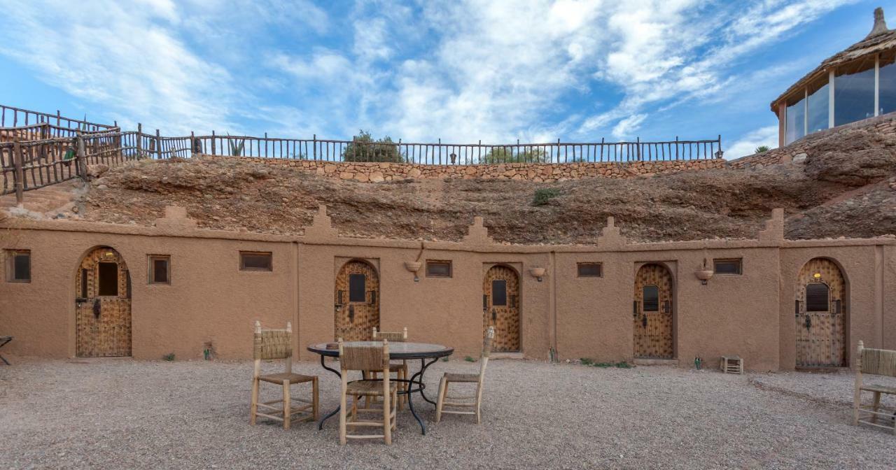 Kasbah Tizzarouine Panzió Boumalne Kültér fotó