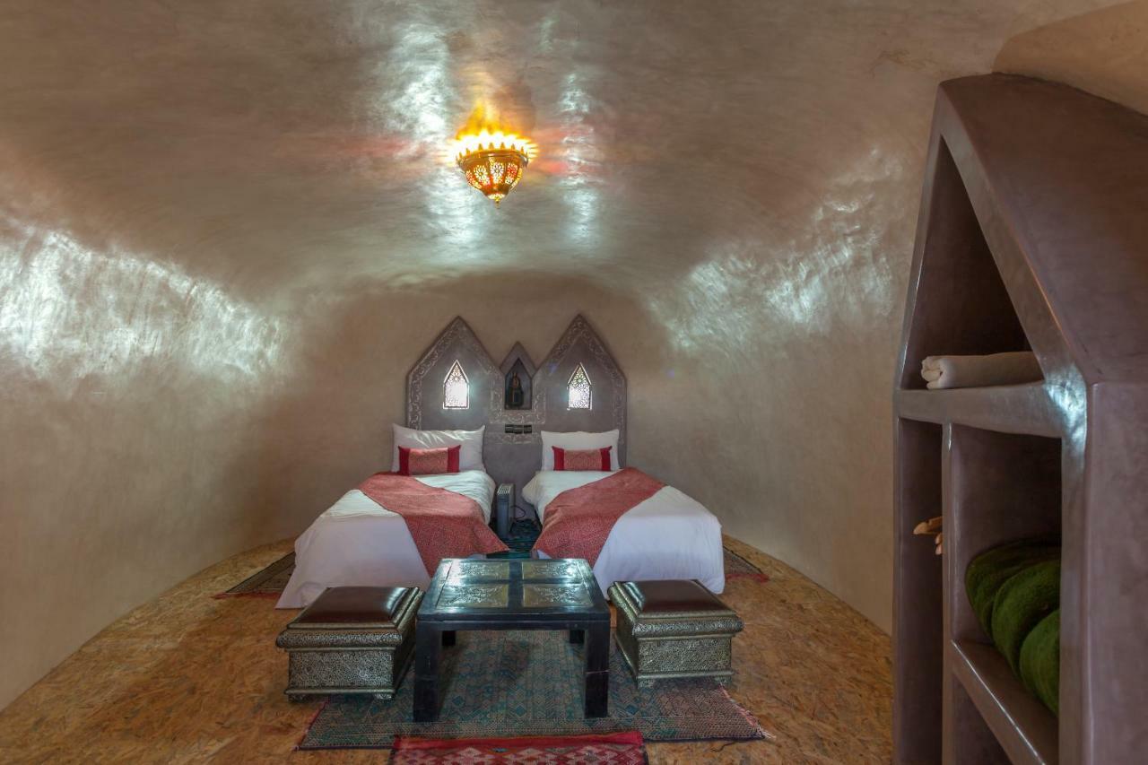 Kasbah Tizzarouine Panzió Boumalne Kültér fotó