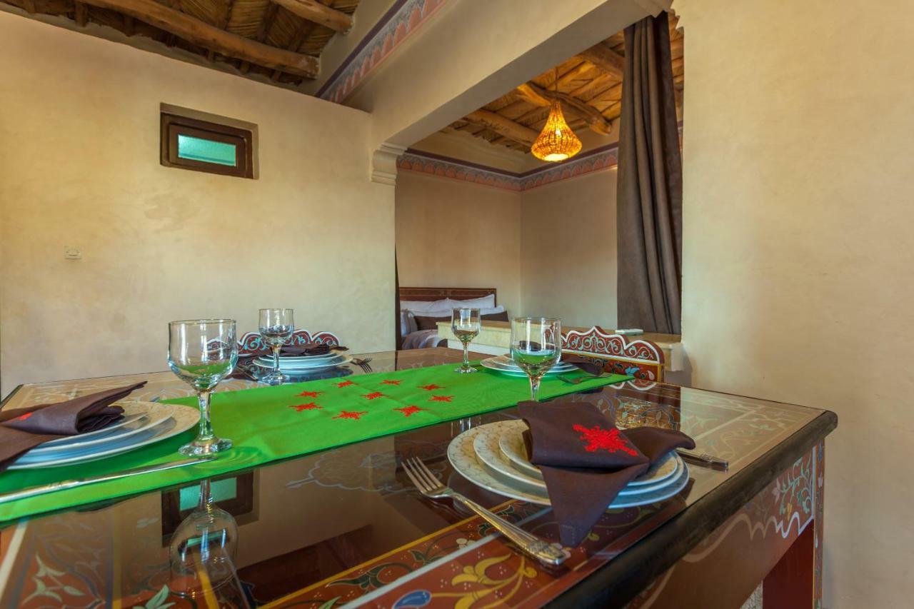 Kasbah Tizzarouine Panzió Boumalne Kültér fotó